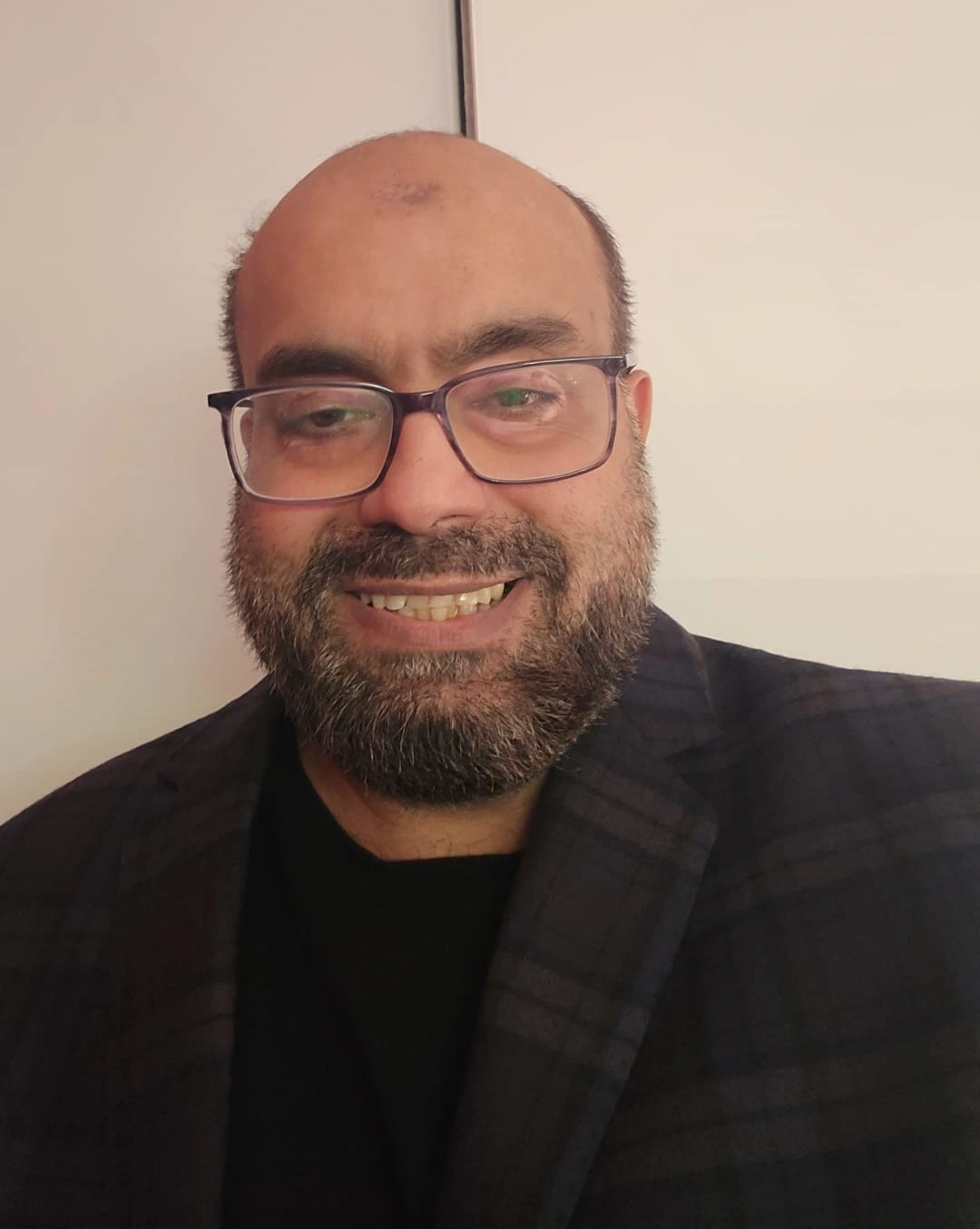 Dr. Naveed Shaikh